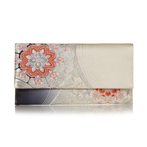 Kenran Galaxy Clutch